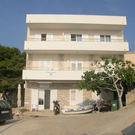 Apartments Brico Primosten Luaran gambar