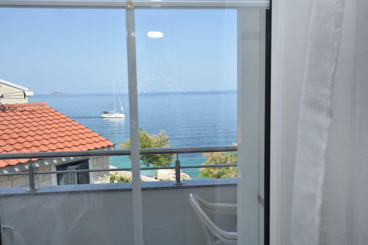 Apartments Brico Primosten Luaran gambar